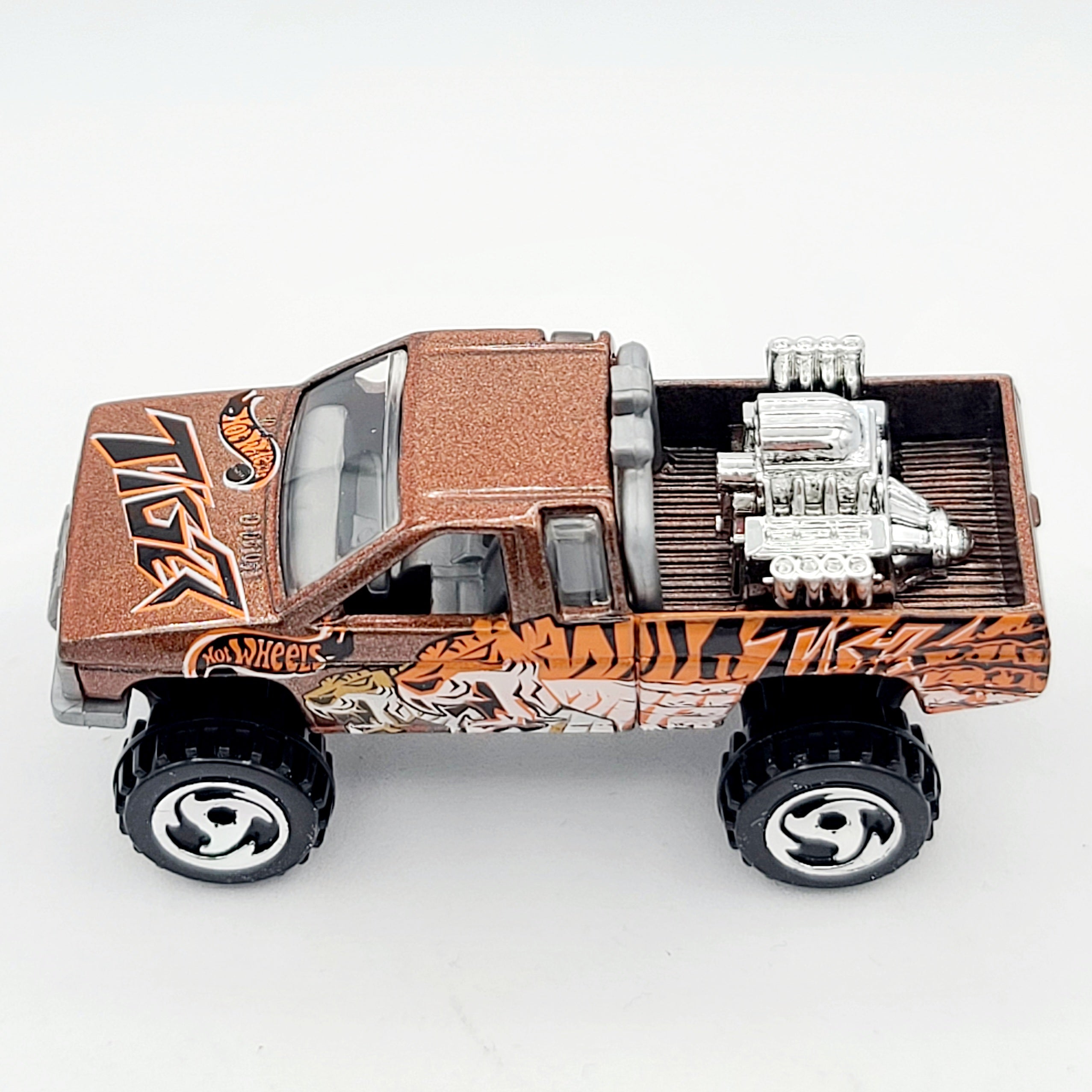 Hot Wheels Nissan Hardbody Pickup (2000 HW Basic - Attack Pack)